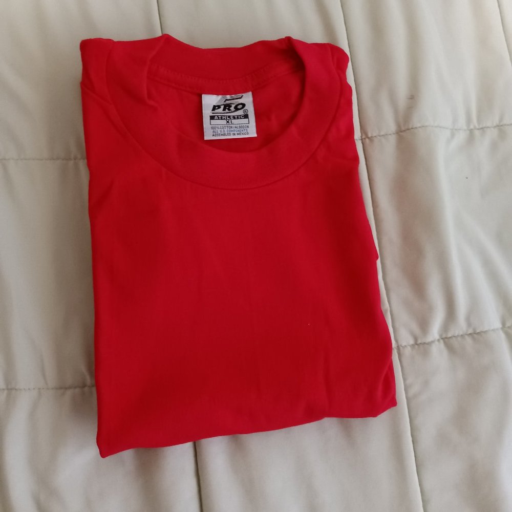 Pro red tee